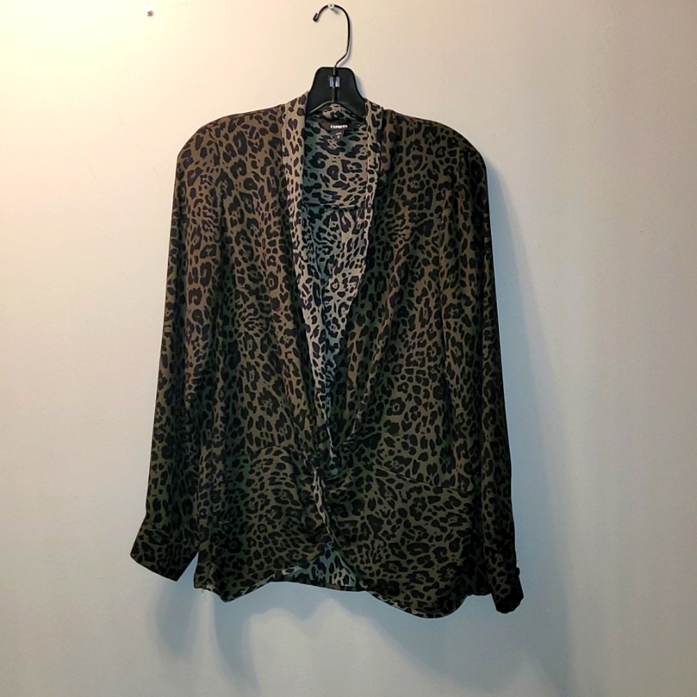 Express Twist front blouse